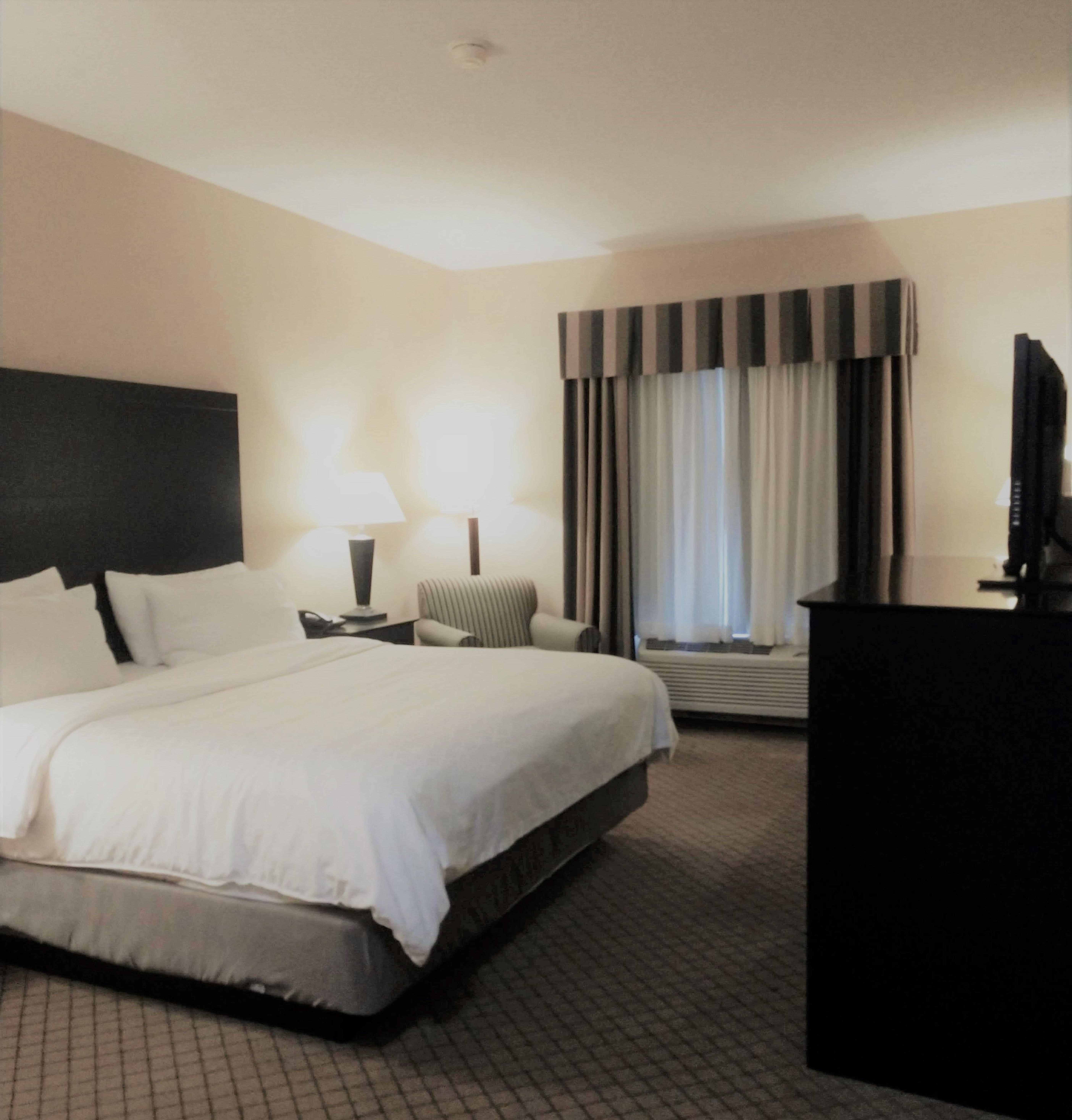 Holiday Inn Express Plymouth By Ihg Exterior foto